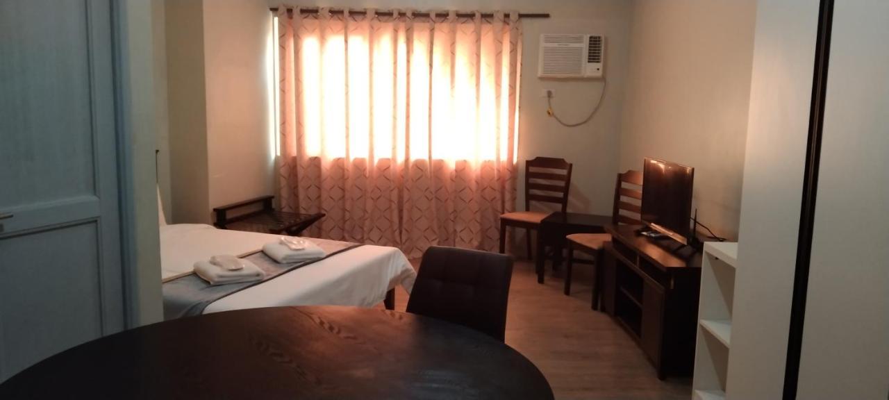 White Knight Hotel Saint Anne Manila Bagian luar foto